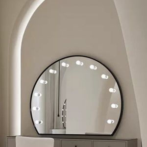 Pasqyrë makeup me drita